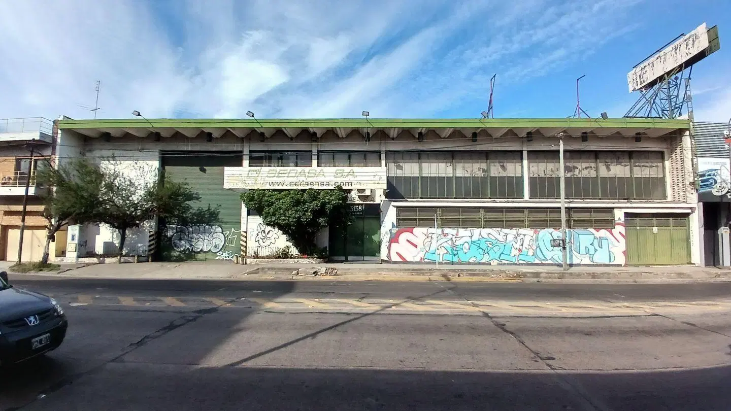 Galpón . | Alvear 3138 3