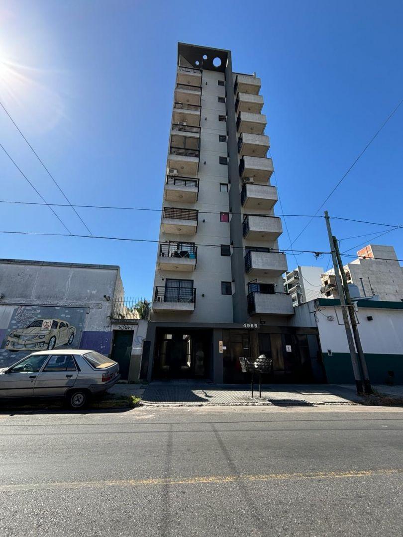 Foto de Departamento 2 ambientes. | Av. Mitre 4965, imagen 1