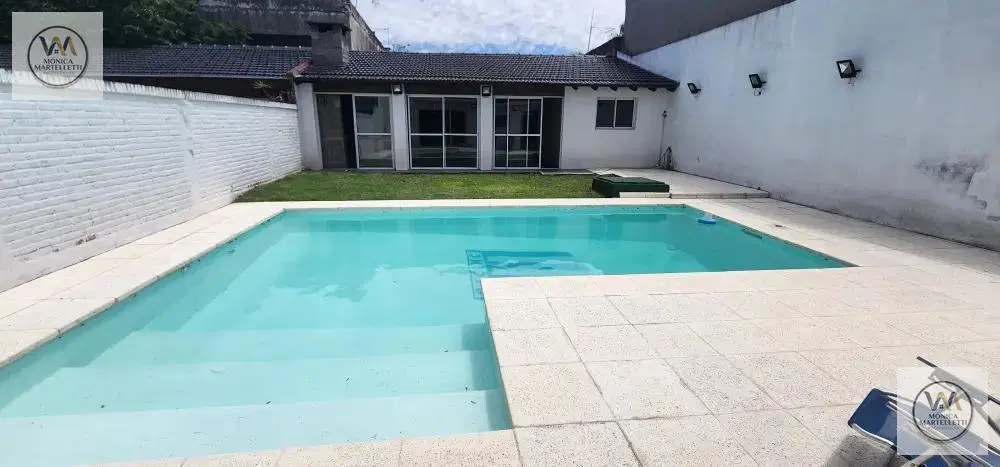 Hermosa Casa de 6 ambientes en Morón 5
