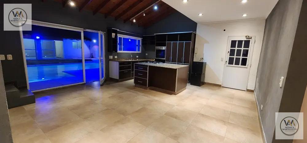 Hermosa Casa de 6 ambientes en Morón