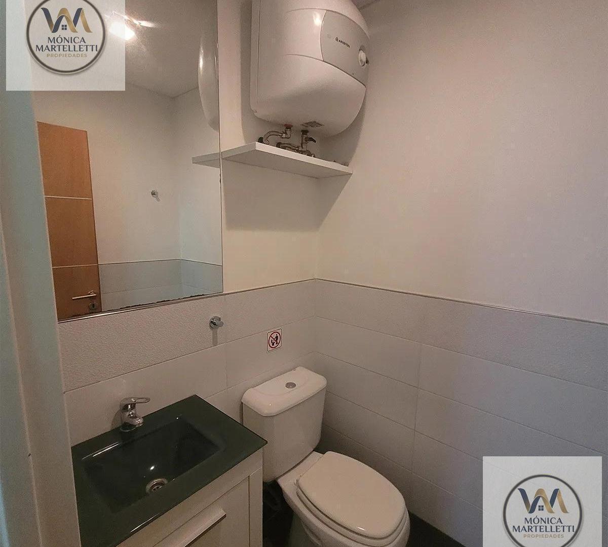 Foto de HERMOSAS OFICINAS DE CATEGORIA EN 1 Y 2 PISO RAMOS MEJIA, imagen 2