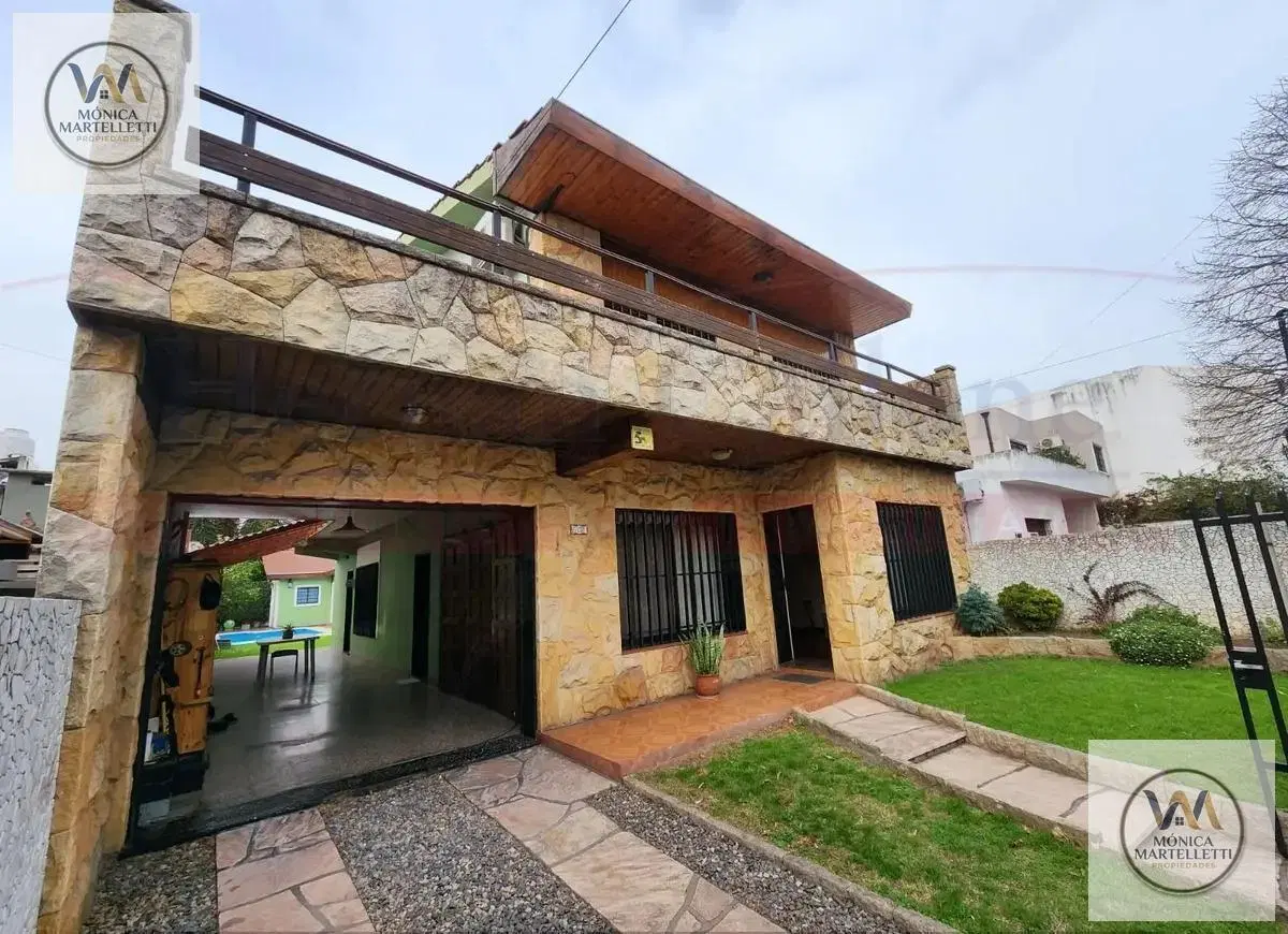 Hermosa casa de 6 ambientes en Hurlinghan 5