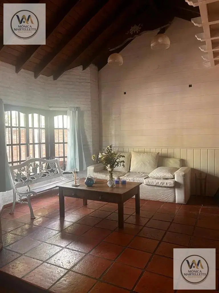 Hermoso chalet de 2 plantas Ituzaingo Norte 2