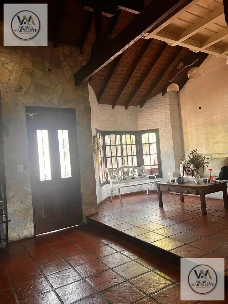 Hermoso chalet de 2 plantas Ituzaingo Norte 2