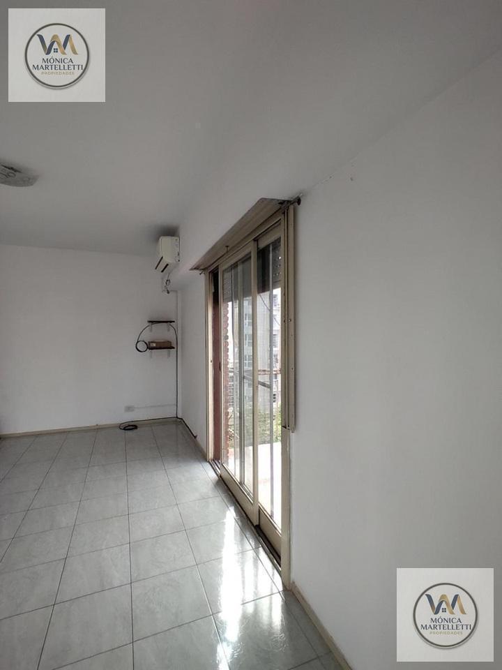 Foto de Hermoso Departamento en Caseros, a Metros de la Estación., imagen 2