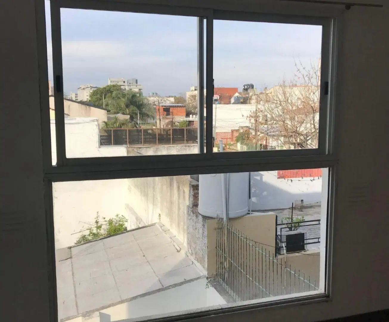 Departamento  Monoambiente ubicación estratégica- Moron 2