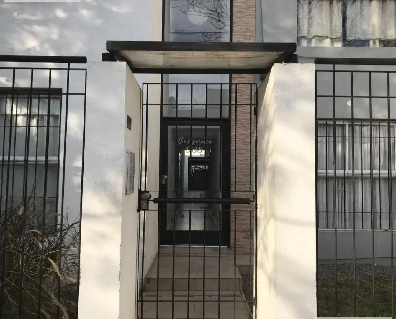 Departamento  Monoambiente ubicación estratégica- Moron 5