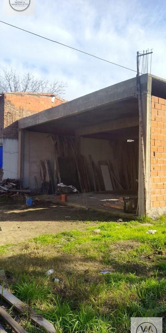 Foto de Venta de terreno amplio con losa en Gonzalez Catan, imagen 2