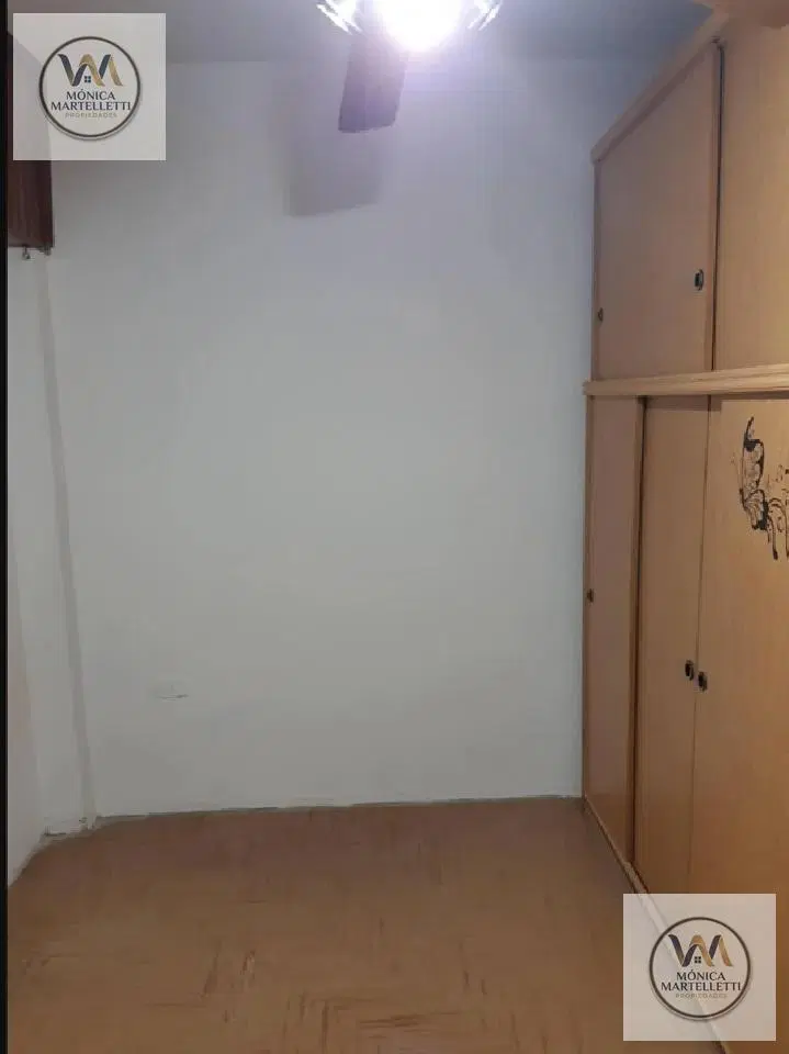 CASA DE 3 AMBIENTES CON COCHERA Y PARQUE -VILLA LUZURIAGA 3