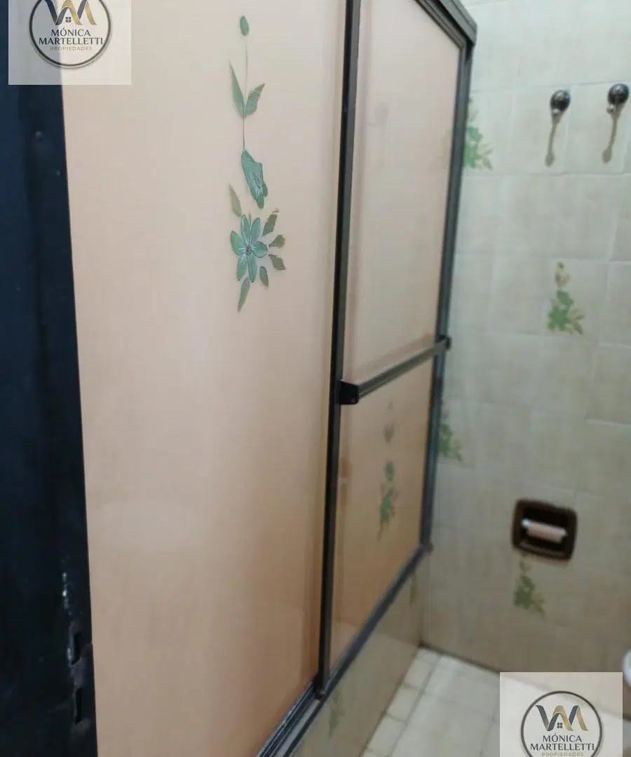 Casa con pileta a exelente valor 5