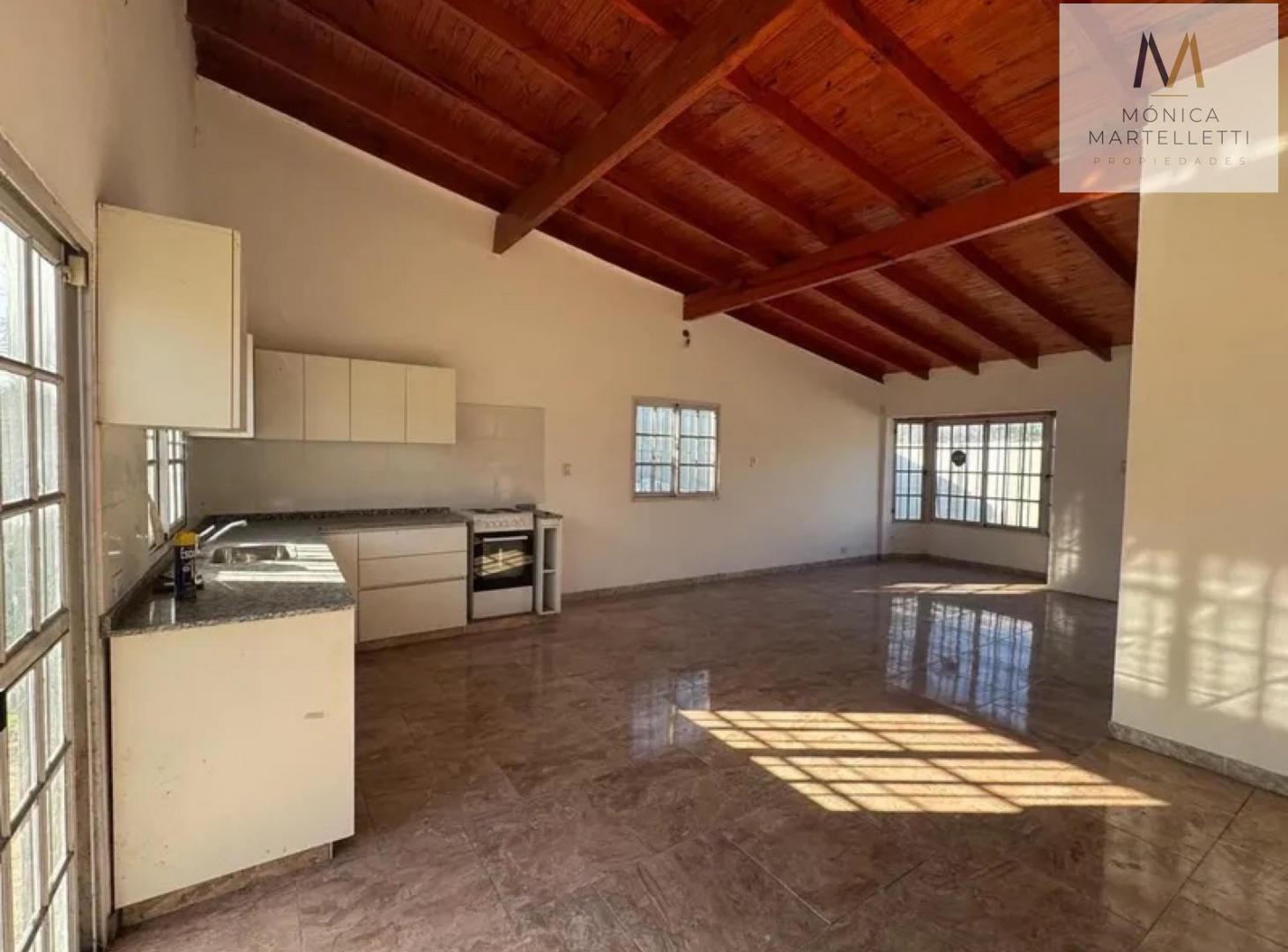 Foto de Casa 3 ambientes con cochera - Villa Gobernador Udaondo, imagen 5