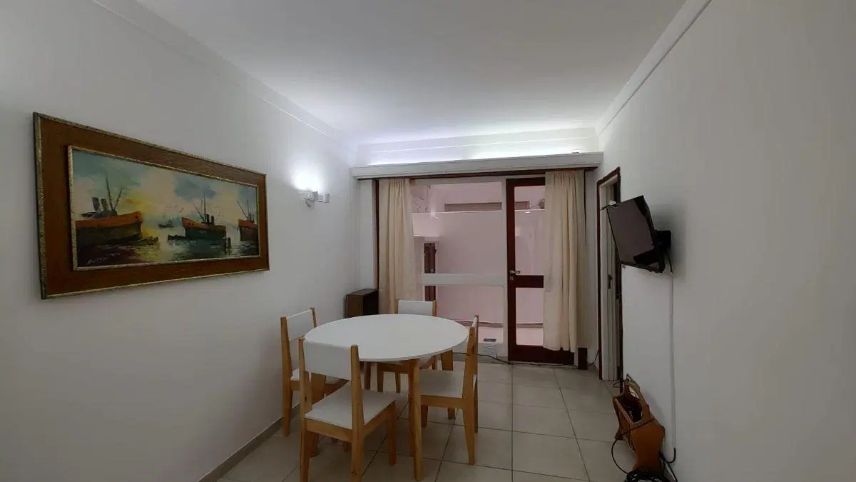 2 Ambientes en La Perla 5
