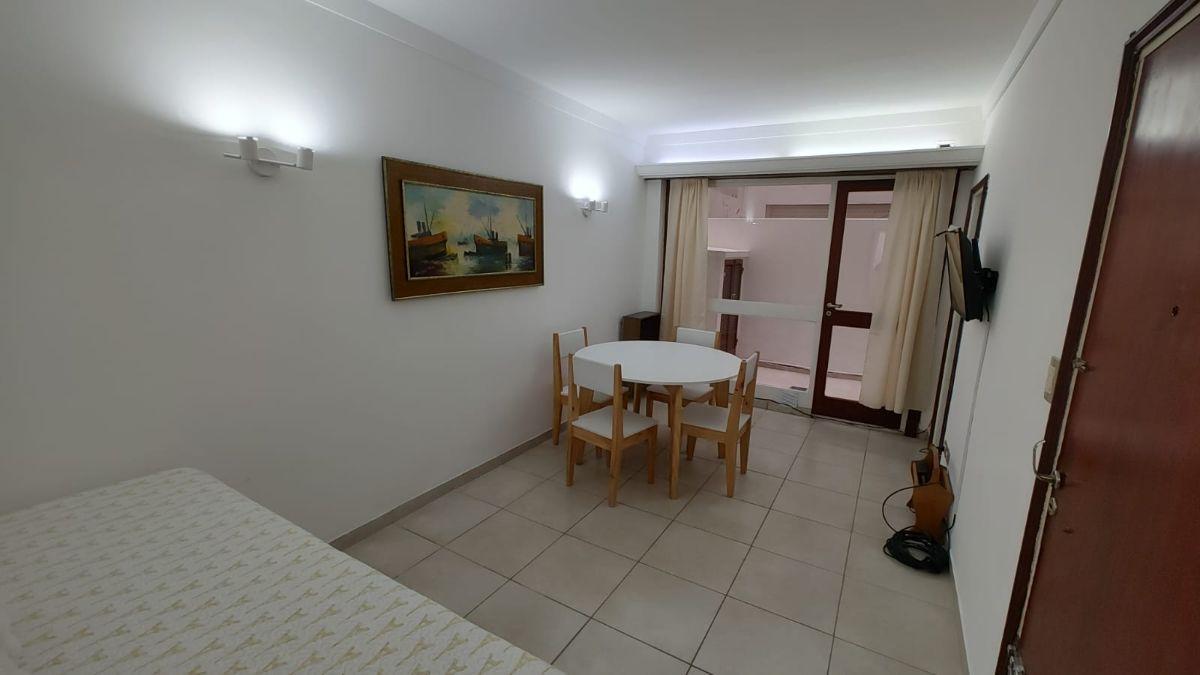 Foto de 2 Ambientes con Patio Propio y Vista al Mar | La Perla, imagen 1