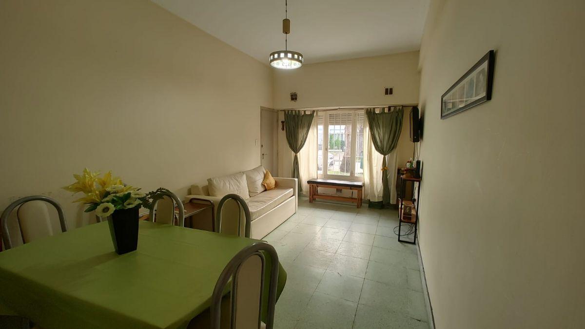 Foto de Venta de PH al frente, en Parque Luro. Planta baja y con patio, imagen 1