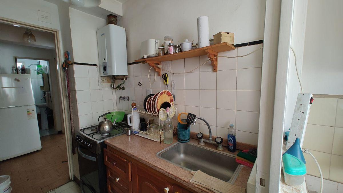 Foto de Dos ambientes en Independencia y Balcarce., imagen 5