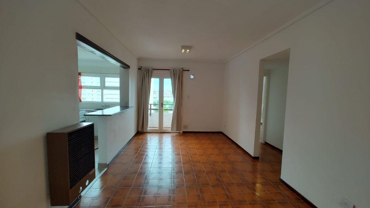 Foto de 3 Ambientes, Impecable Con Balcón Y Vista Abierta, imagen 1