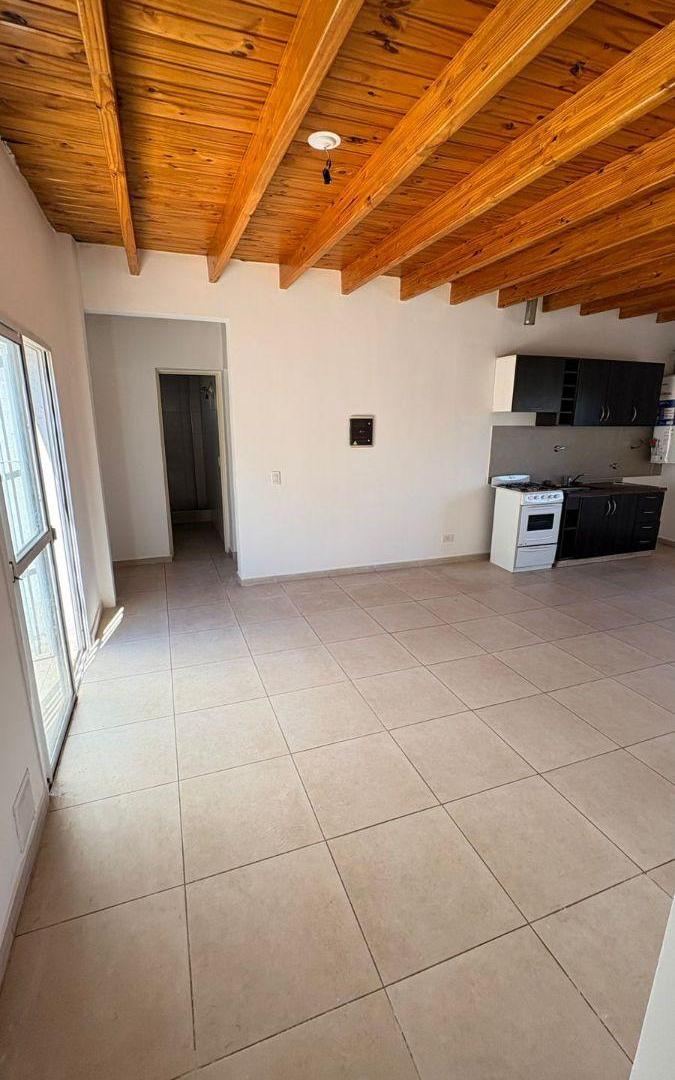 Foto de DEPARTAMENTO EN ALQUILER - MAIPÚ, imagen 1