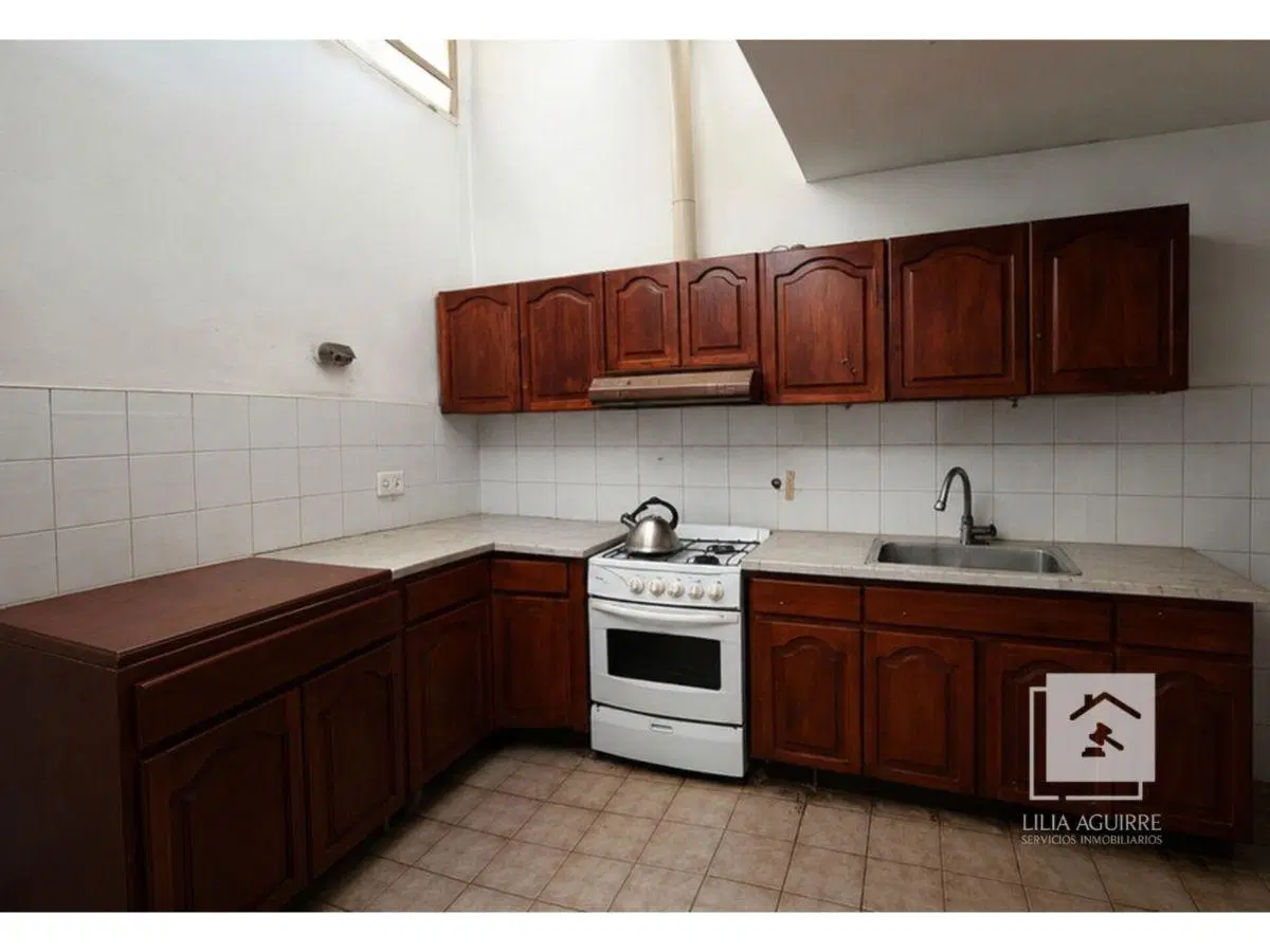 Casa en zona privilegiada - Bo. Alejandro Centeno, Av. La Cordillera 1
