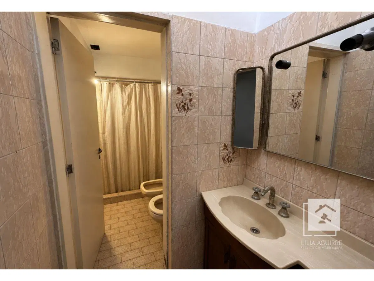 Casa en zona privilegiada - Bo. Alejandro Centeno, Av. La Cordillera 3