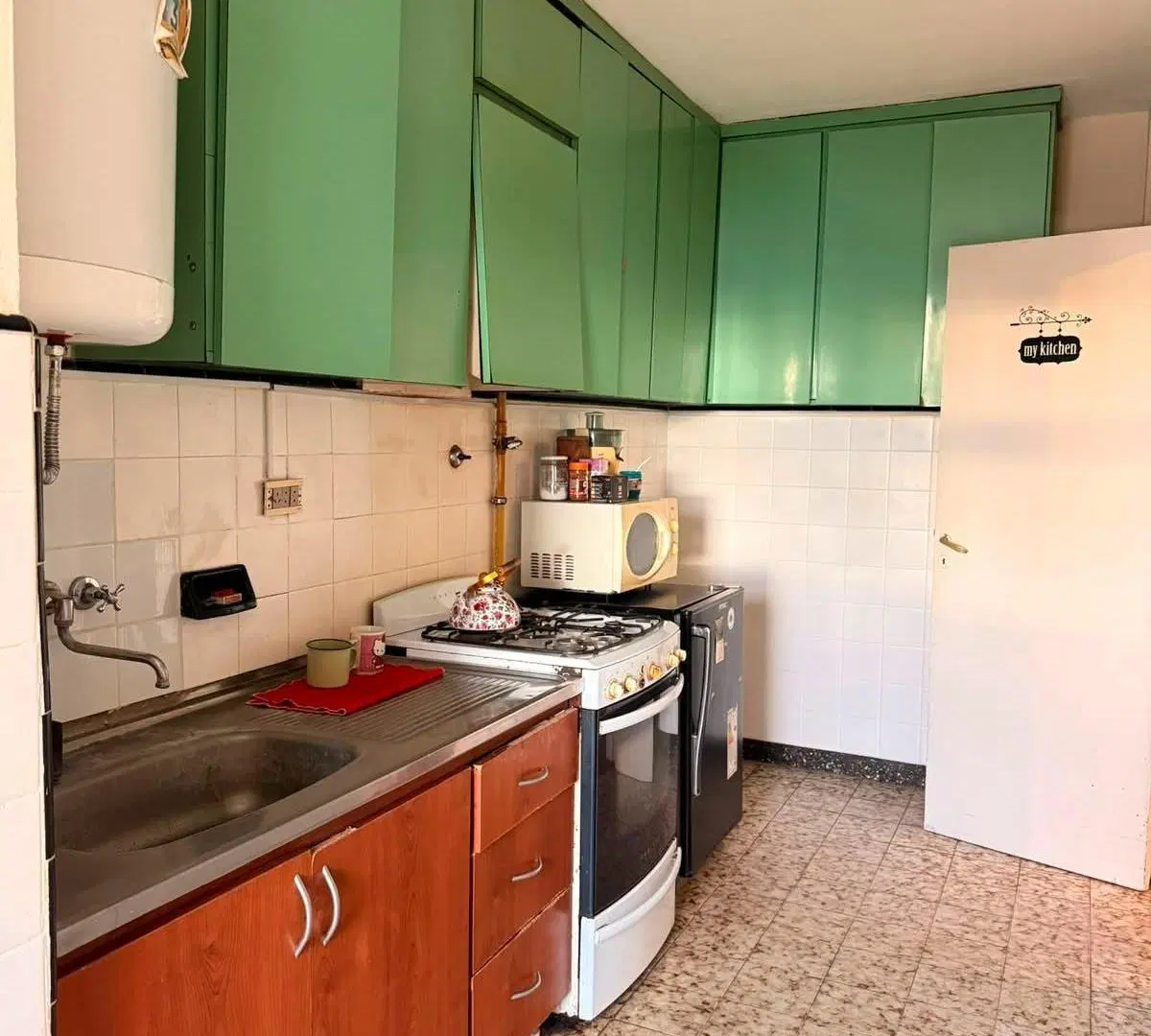 3 Ambientes a Reciclar | Living Comedor | Cocina Separada | USD 75.000 2