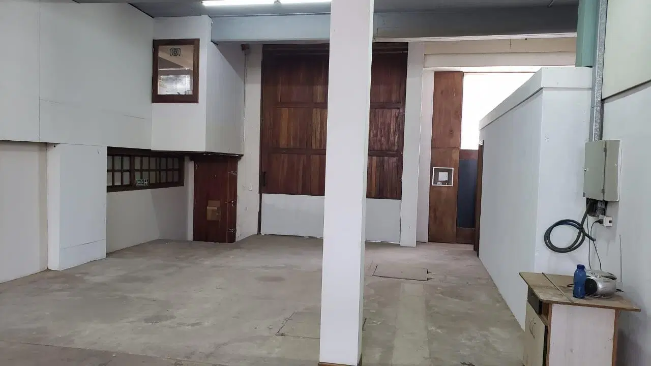 Bodega-Galpon en Alquiler en Barrio Santa Rita 8