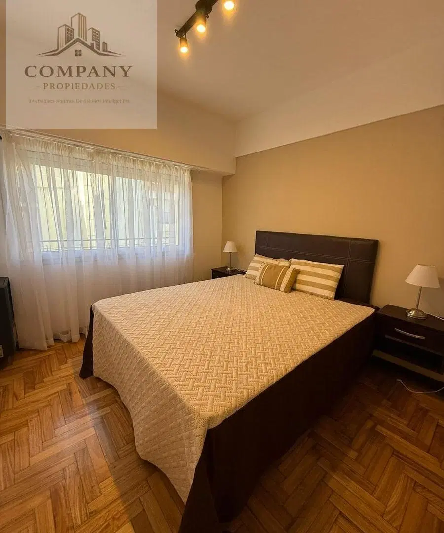 Departamento en venta 3 ambientes a la calle con balcon corrido. 2