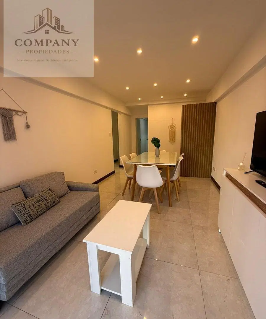 Departamento en venta 3 ambientes a la calle con balcon corrido. 4