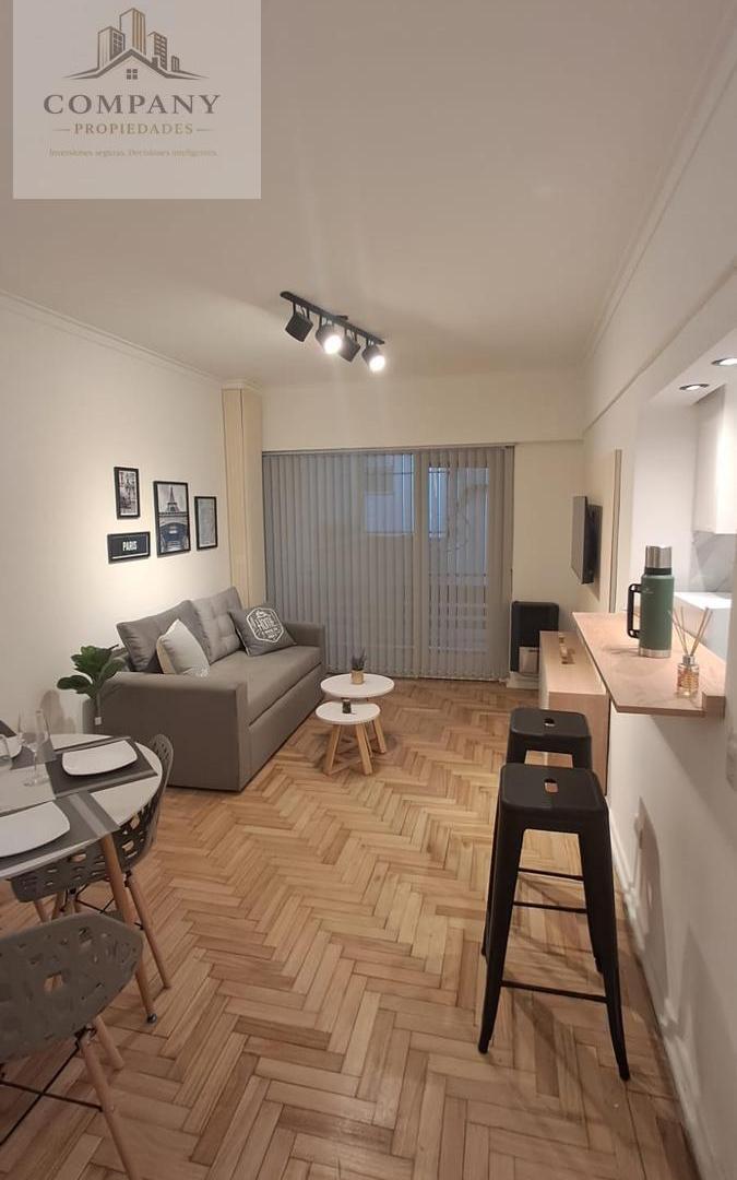 Departamento en venta 2 ambientes con balcon y patio.