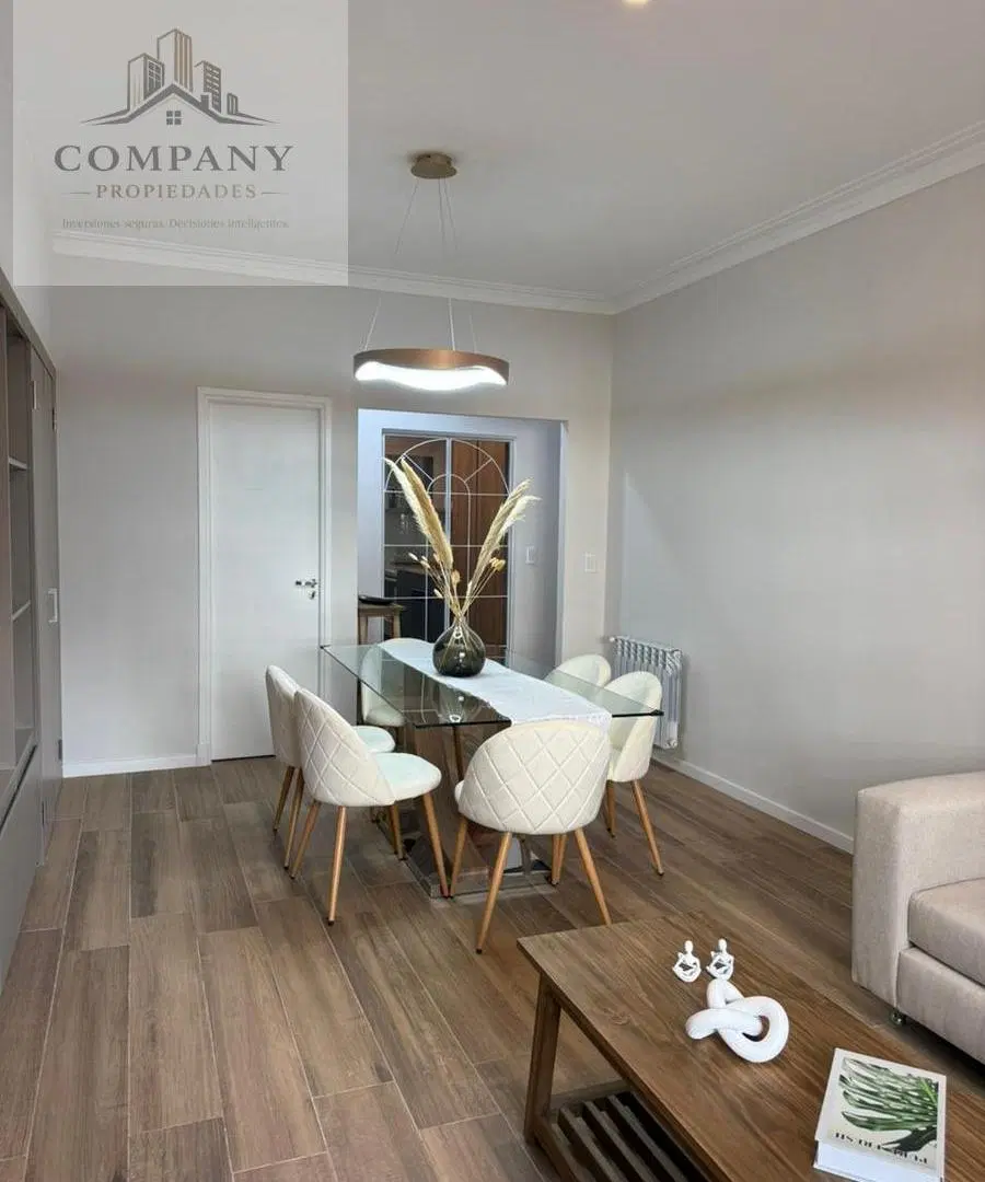Departamento en venta 3 ambientes a la calle con balcon saliente. 5