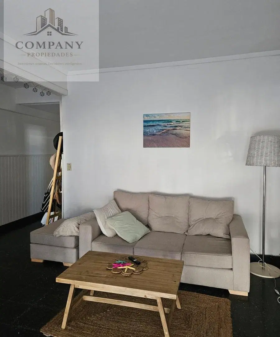 Departamento de 2 ambientes en alquiler. Castelli y E. Rios 5