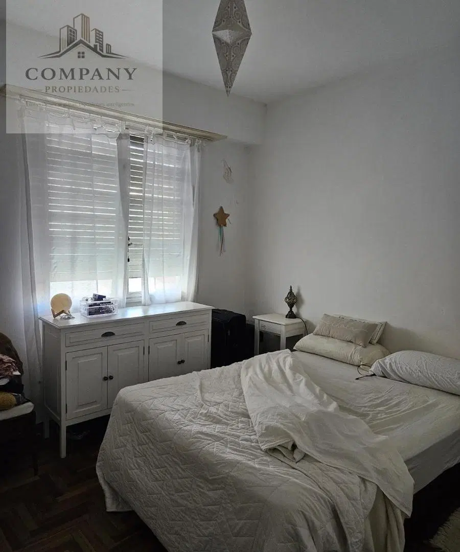 Departamento de 2 ambientes en alquiler. Castelli y E. Rios 1