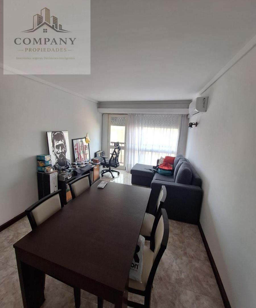 Foto de Departamento en venta 3 ambientes a la calle, imagen 2