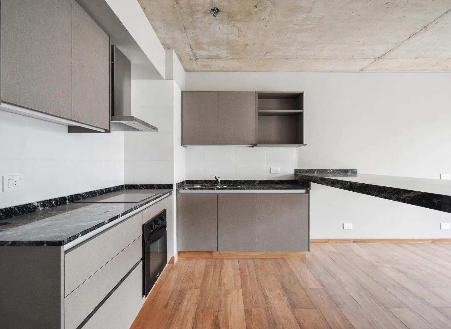 VENTA DEPARTAMENTO PENTHOUSE 3 AMBIENTES CON 2 COCHERAS CUBIERTAS 3