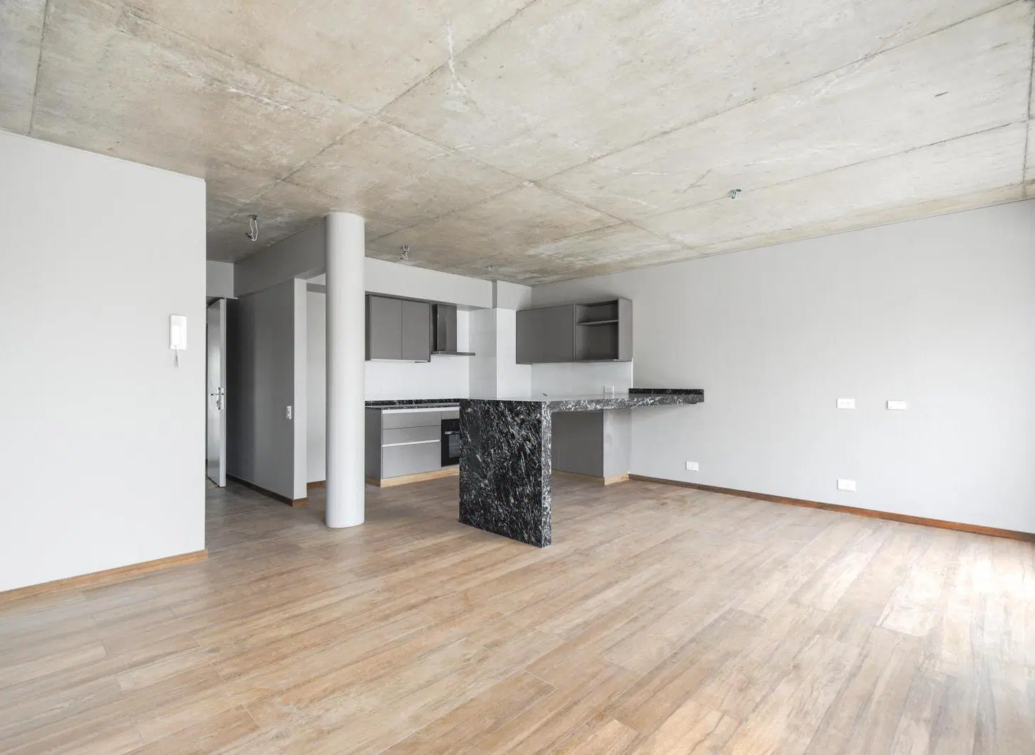 VENTA DEPARTAMENTO PENTHOUSE 3 AMBIENTES CON 2 COCHERAS CUBIERTAS 2