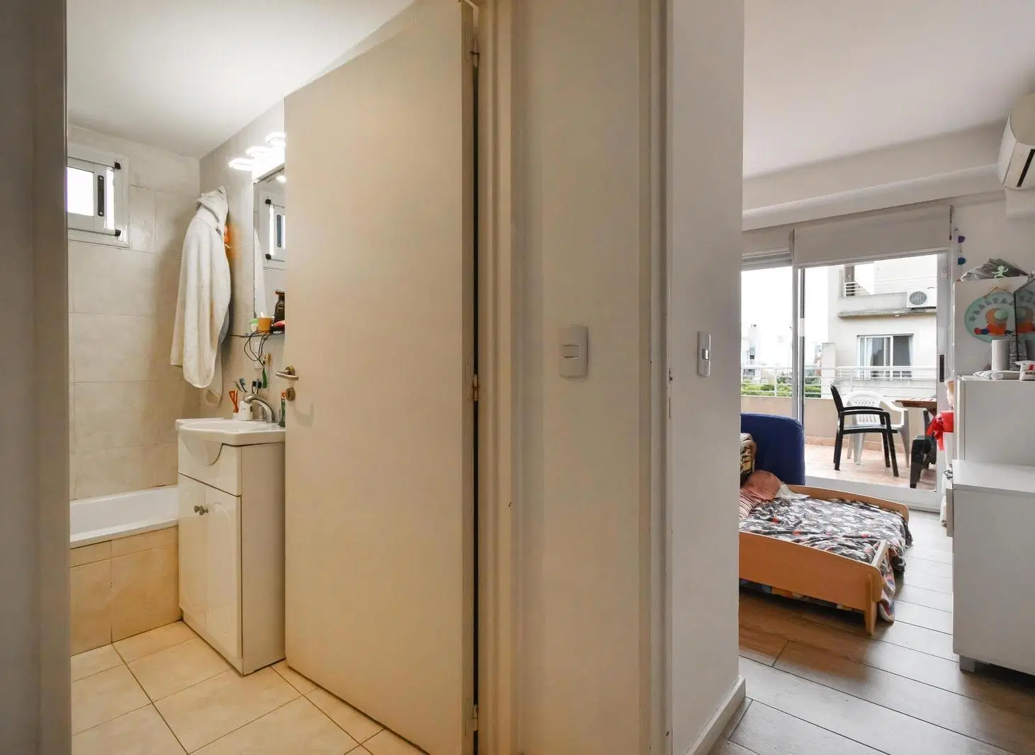 VENTA DEPARTAMENTO 2 AMBIENTES CON BALCON TERRAZA Y COCHERA EN VILLA DEVOTO 4