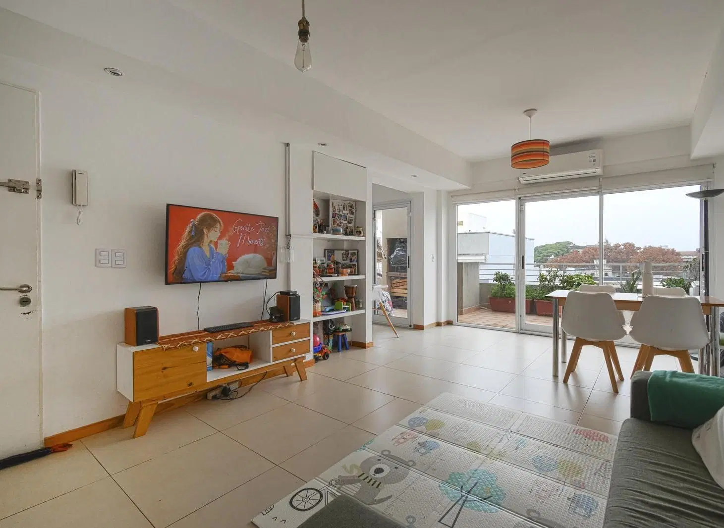 VENTA DEPARTAMENTO 2 AMBIENTES CON BALCON TERRAZA Y COCHERA EN VILLA DEVOTO 2