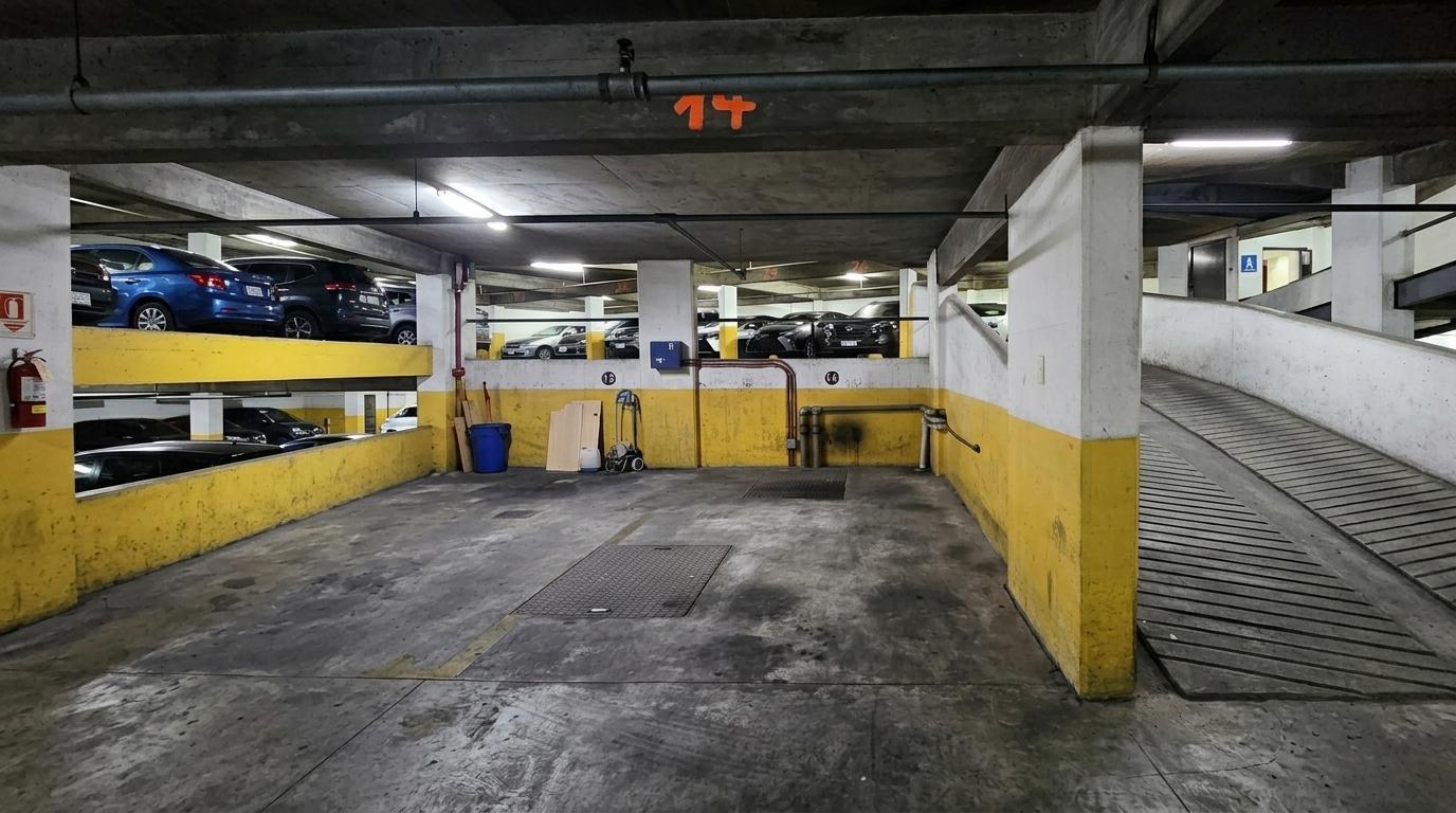 Foto de Venta de Cochera Fija Cubierta en Villa Devoto | Ideal Inversión o Uso, imagen 2