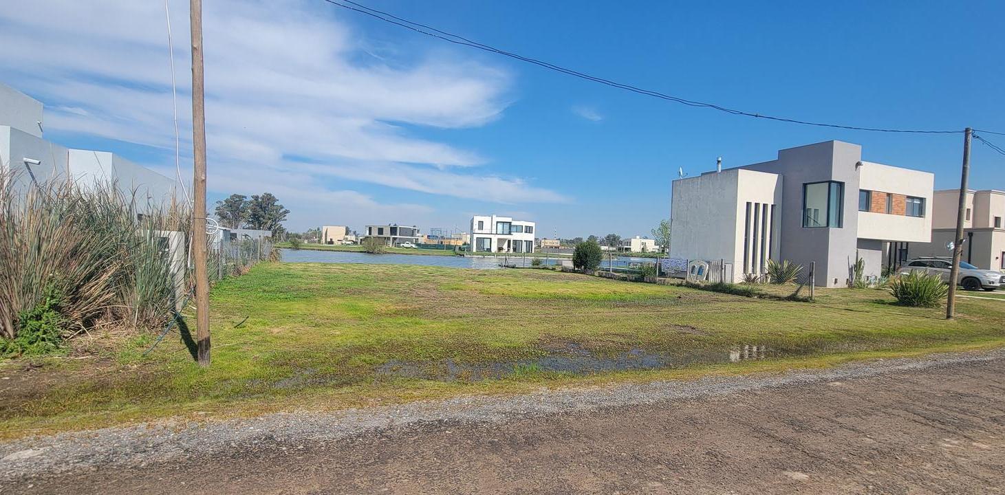 Foto de Venta de Terreno a la laguna en El Ensueño, imagen 3