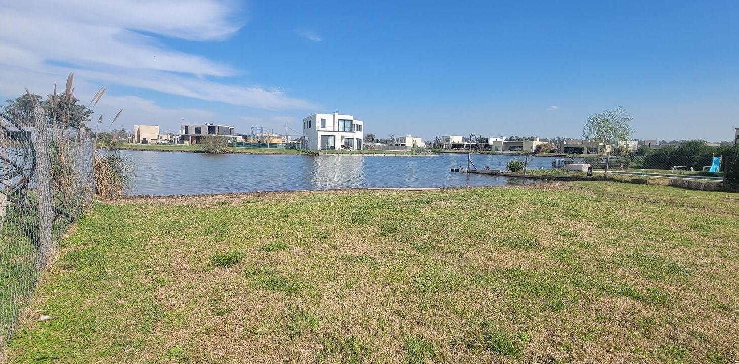 Foto de Venta de Terreno a la laguna en El Ensueño, imagen 2