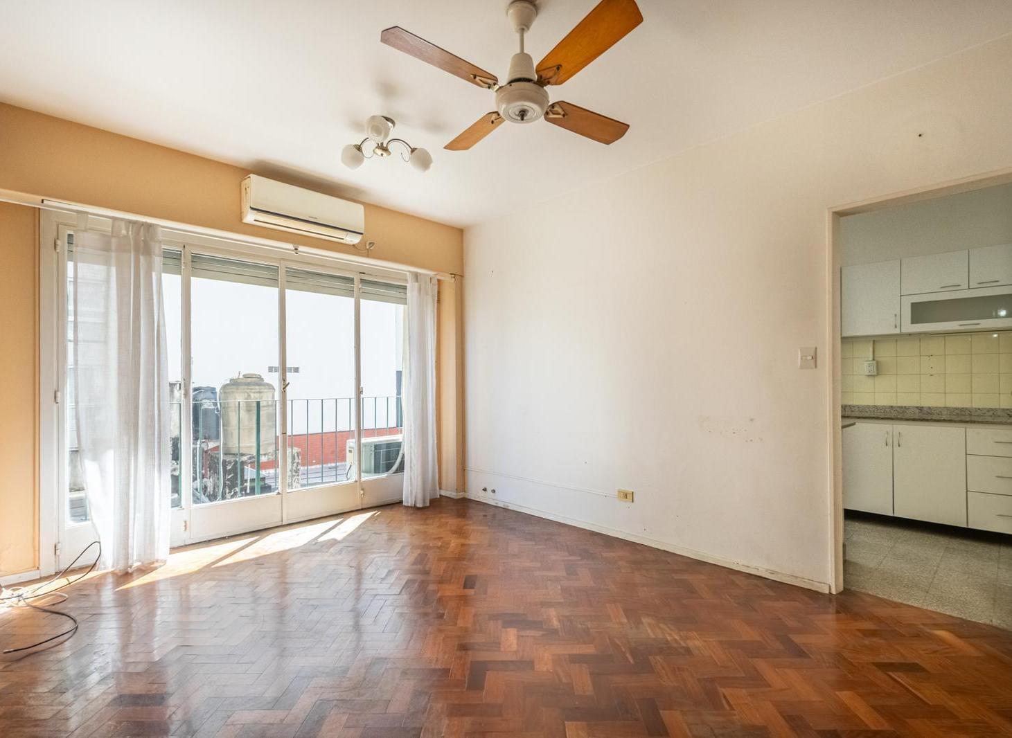 Foto de VENTA DEPARTAMENTO 3 AMBIENTES EN VILLA DEL PARQUE CON BAULERA, imagen 4