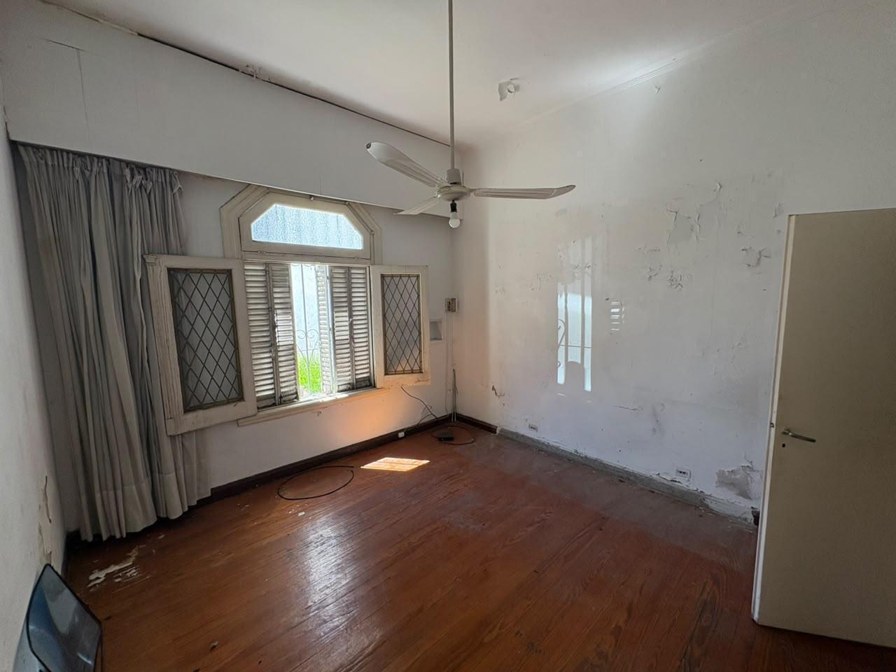 Foto de CASA EN ALQUILER 4 AMBIENTES EN VILLA DEVOTO - USO COMERCIAL, imagen 3