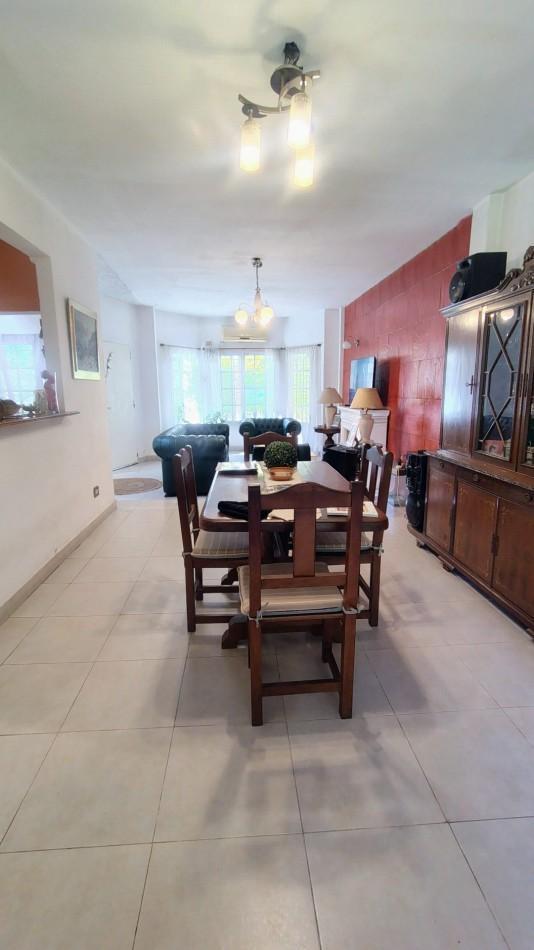 Foto de Venta Casa 3 ambientes Hurlingham Cochera, imagen 3