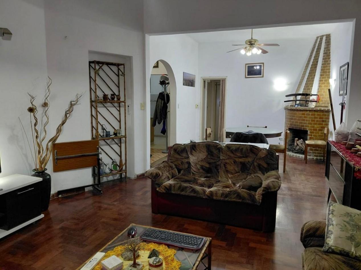 Foto de VENTA CASA 3 AMBIENTES HURLINGHAM CON DOBLE COCHERA, imagen 5