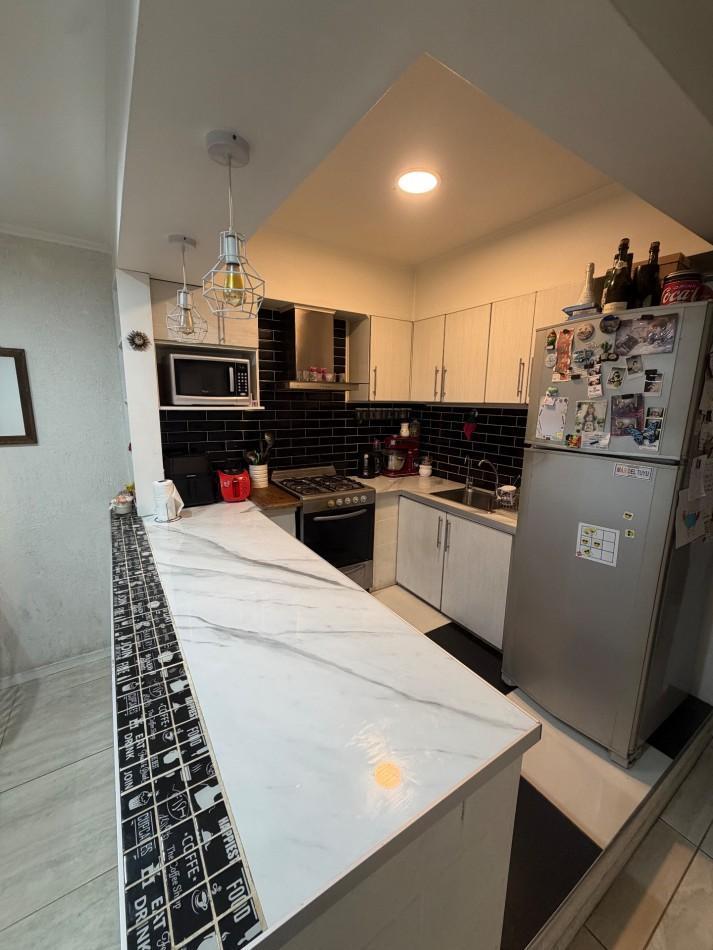 Foto de Venta de ph Moderno en Moron con Patio, imagen 4