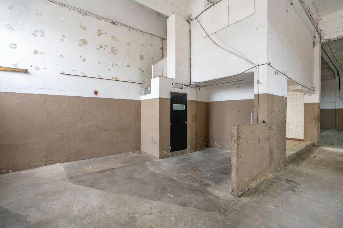 Depósito en Alquiler en Parque Suárez – 355 m², Planta Baja, Operación 24/7, J. León Suárez 4