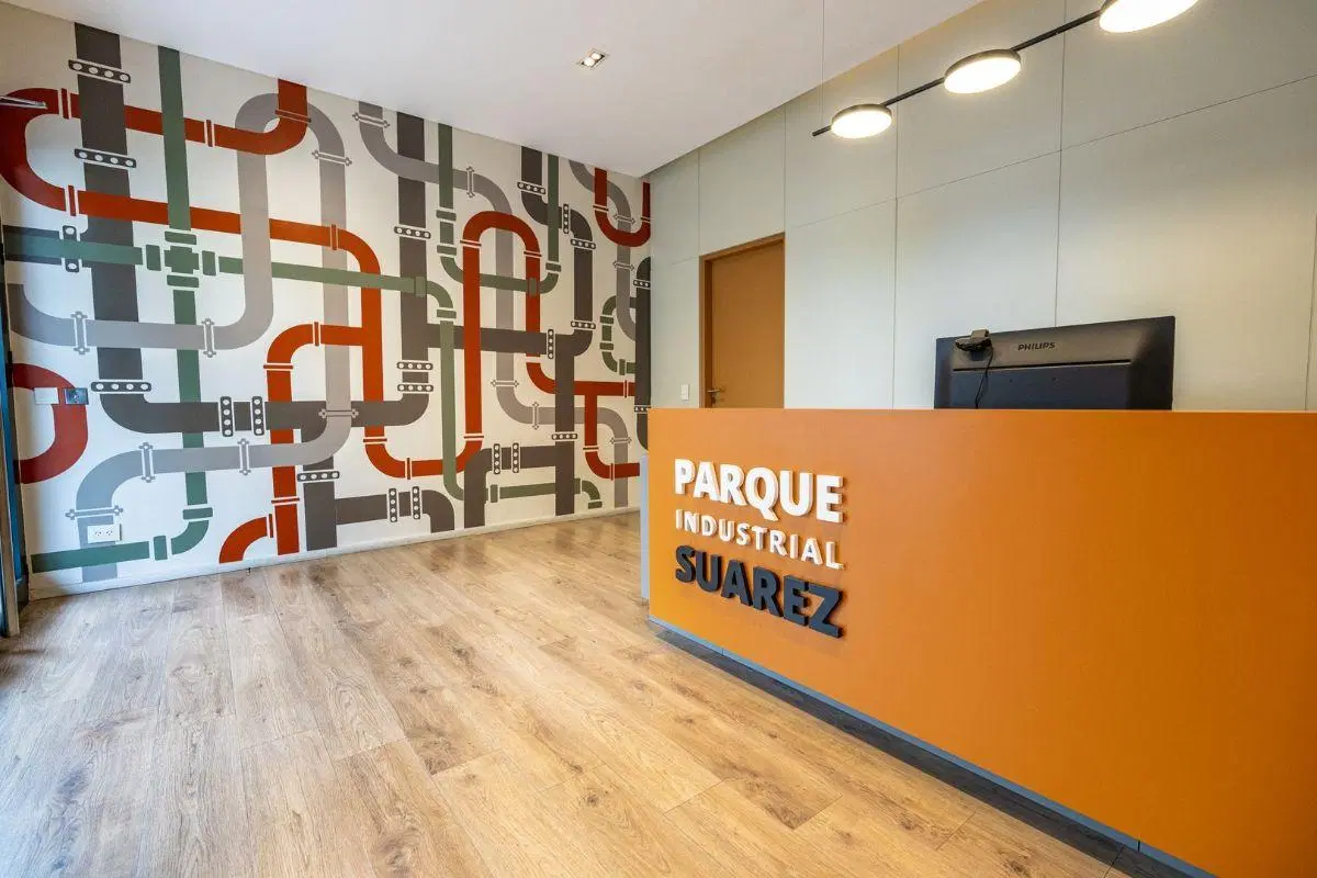 Depósito en Alquiler en Parque Suárez – 204 m², Planta Baja, Operación 24/7, J. León Suárez 2