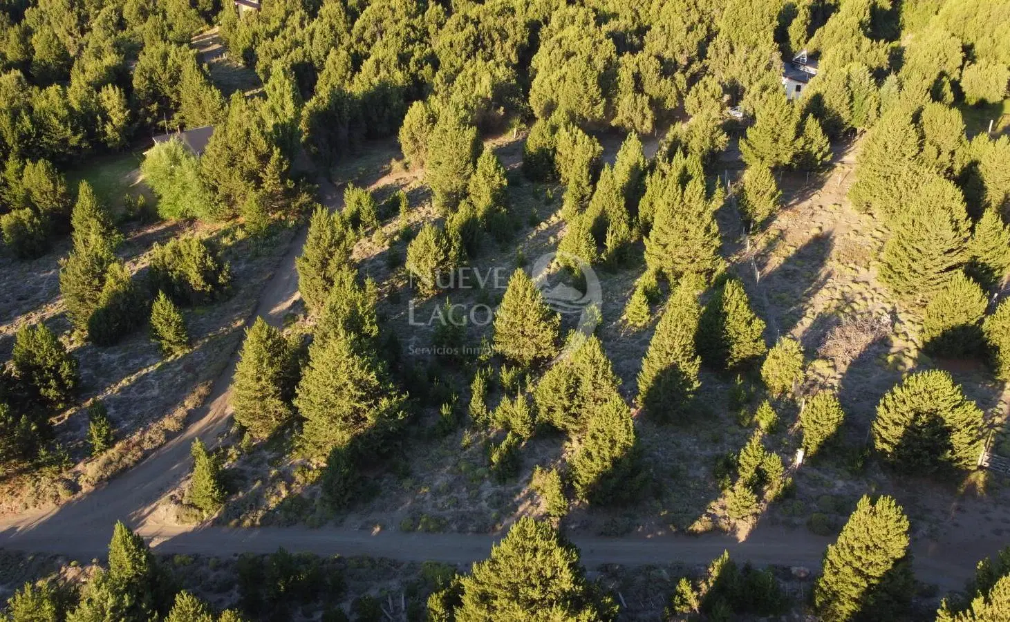 Venta de dos lotes comerciales soleados en Meliquina 3