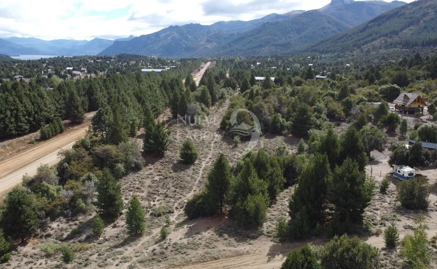 Venta de lote amplio sobre ruta 63 en Vila Lago Meliquina 3