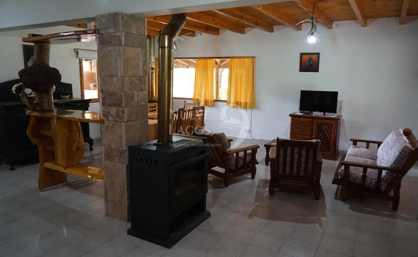 Venta casa de cuatro ambientes en Villa Lago Meliquina 3