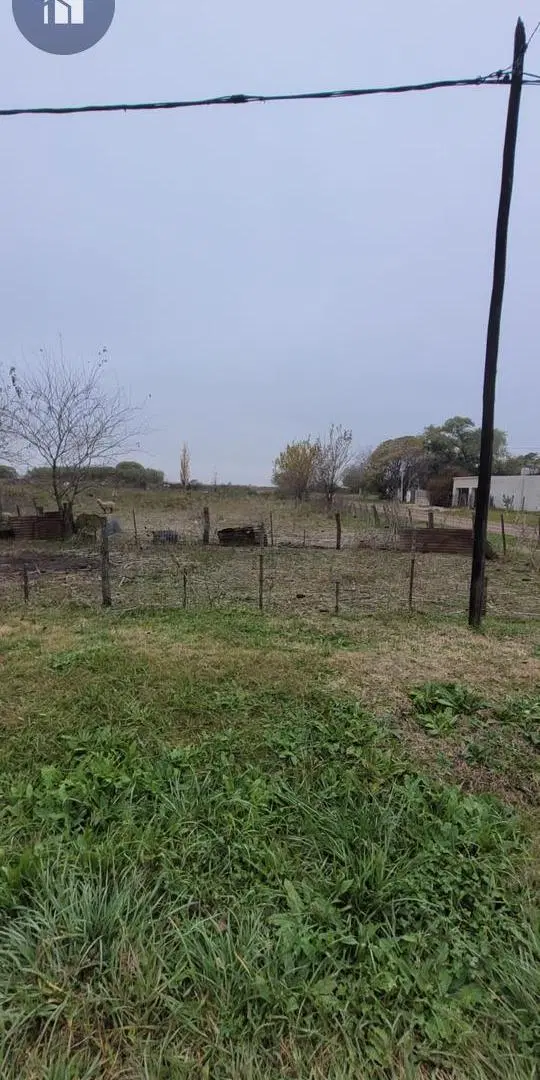 Terreno con casa habitable en zona rural, junto al casco urbano 2